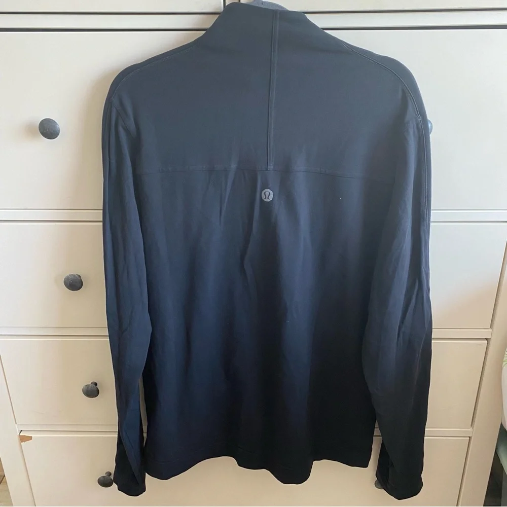 Lululemon men’s jacket - Picture 2 of 11